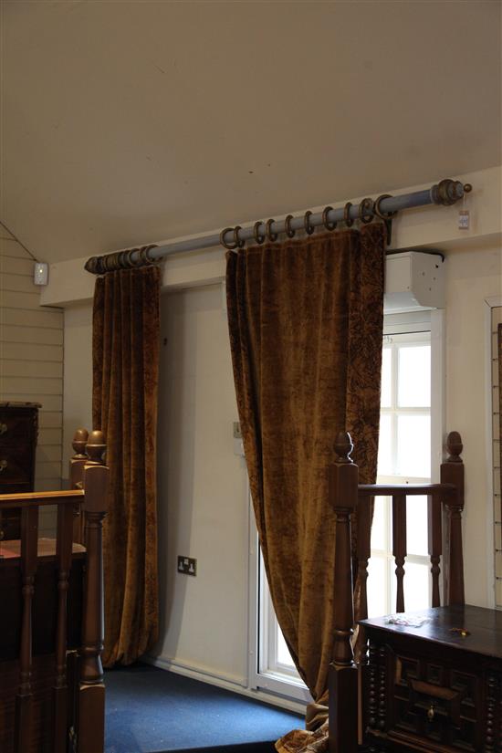 Blue and parcel gilt painted curtain pole, W.8ft 4in.(-)